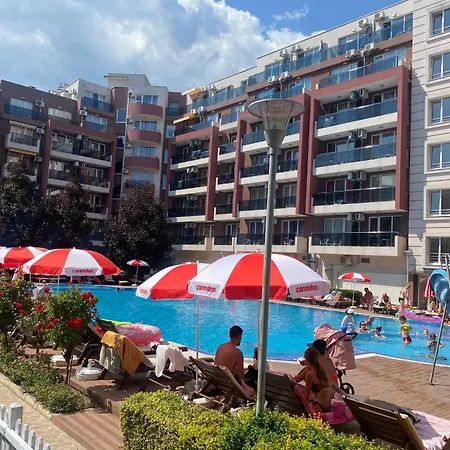 Admiral Plaza C 19 Private Cozy Sunny *